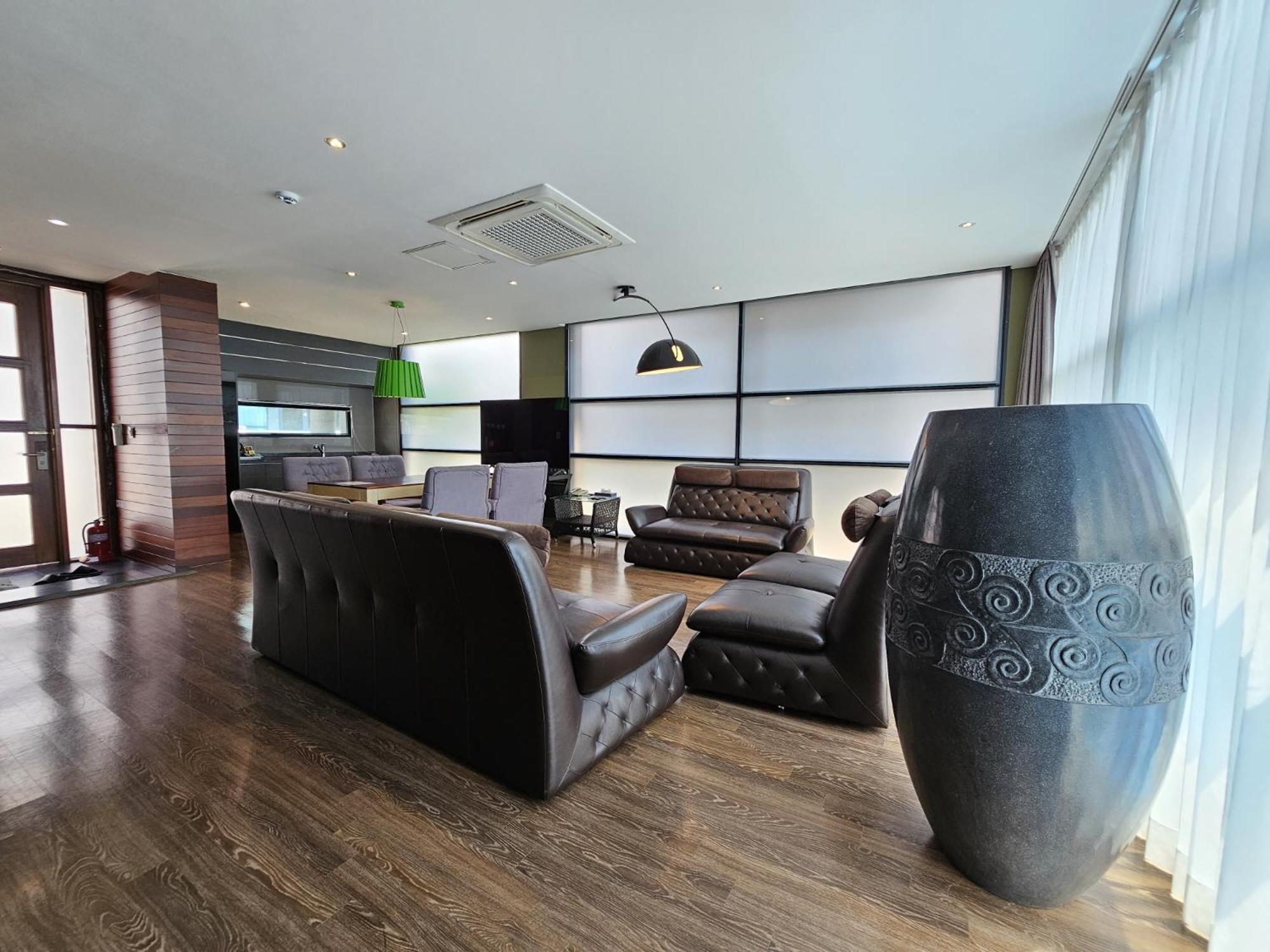 Jeju Hotel Scarboro Seogwipo Exteriör bild