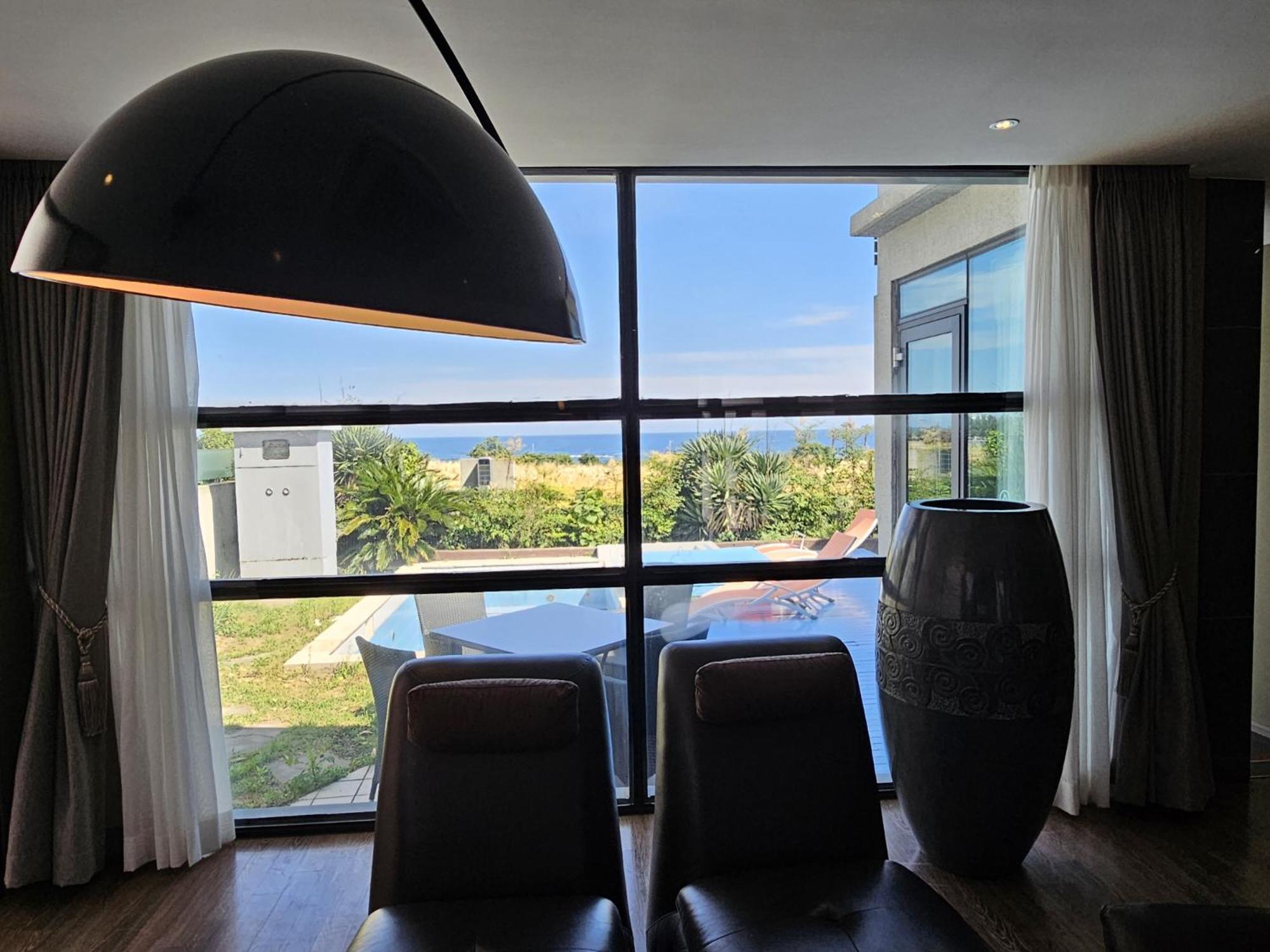 Jeju Hotel Scarboro Seogwipo Exteriör bild